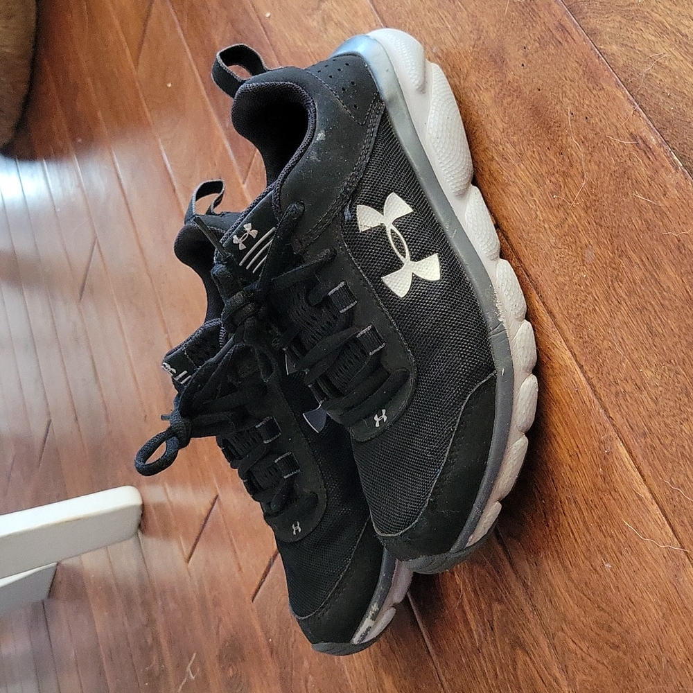 Black Kids Under Armour Shoes